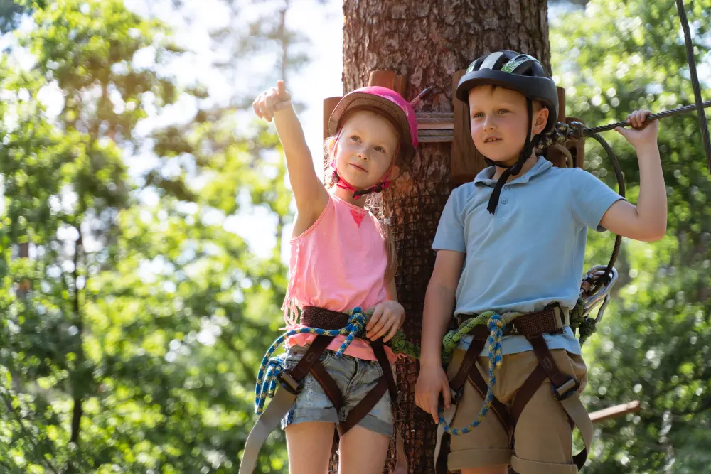 Zielona szkoła Zakopane – park linowy | Górska Akademia Dzieci w parku linowym podczas zielonej szkoły w Zakopanem z Górską Akademią